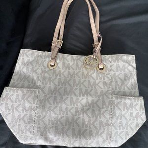 Michael Kors Monogram Jet Set Saffiano Leather Tote
